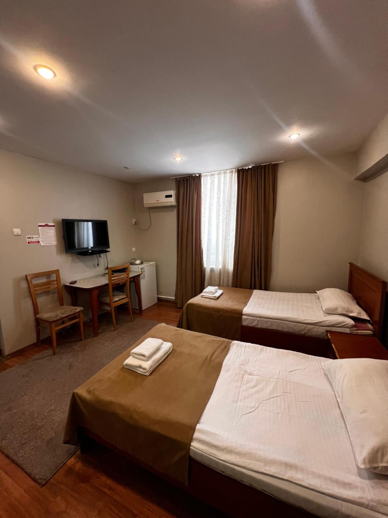 Salam Hotel Ош Екстер'єр фото
