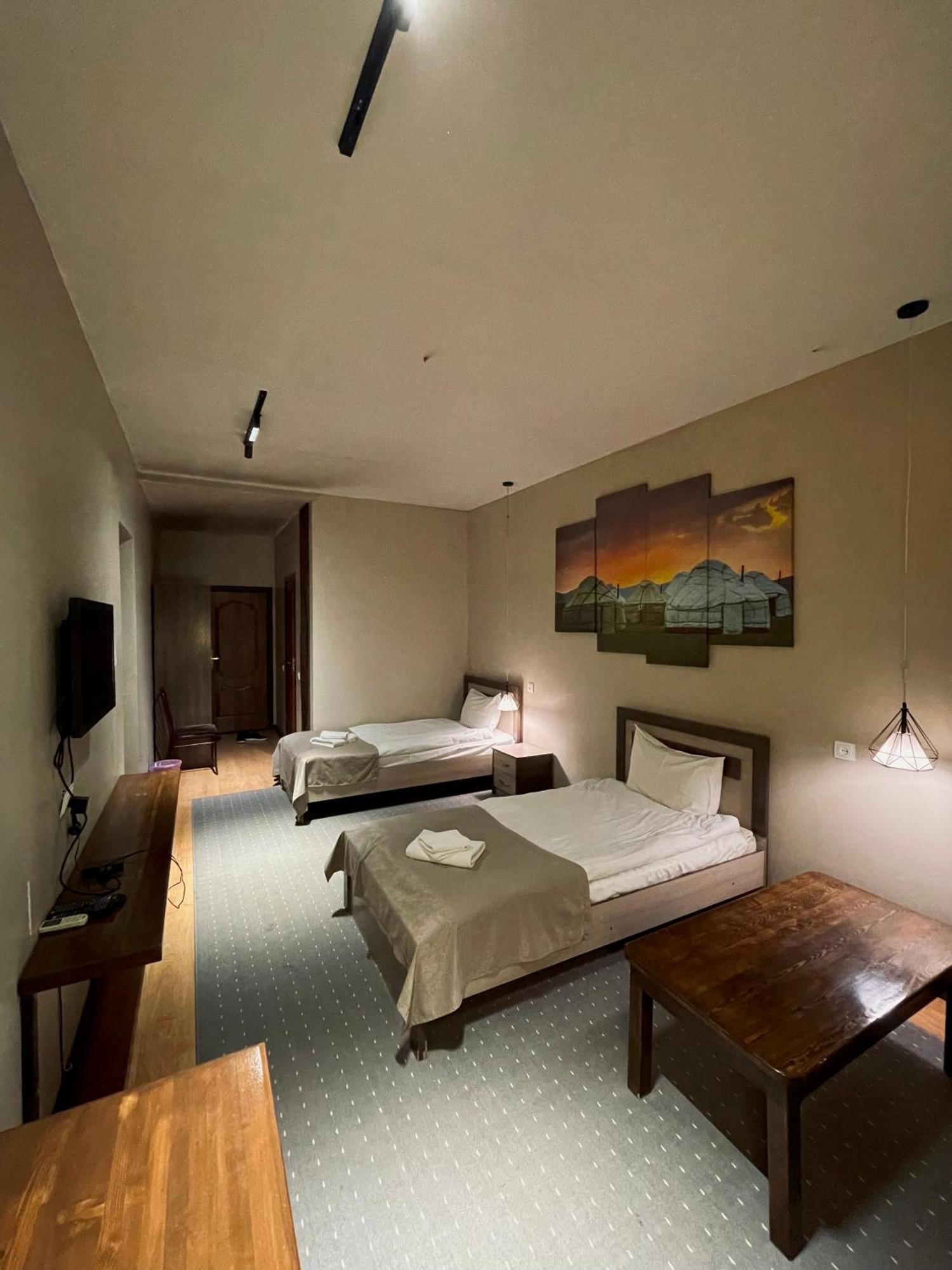 Salam Hotel Ош Екстер'єр фото