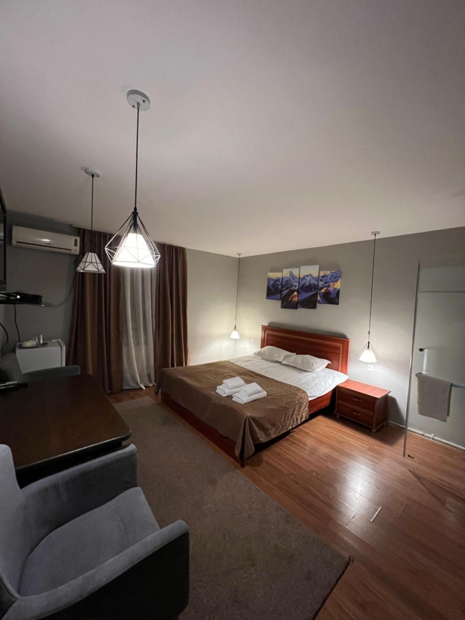 Salam Hotel Ош Екстер'єр фото
